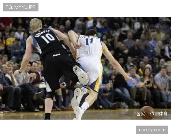 判罚标准如何界定合理冲撞与犯规动作