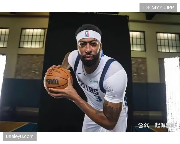 安东尼·戴维斯昨晚又花几百万，却一点不像想象中那样潇洒真人生活炸了？