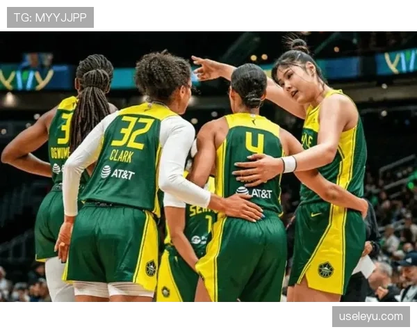 李月汝家里那个超大冰柜，装的全是蛋白粉？